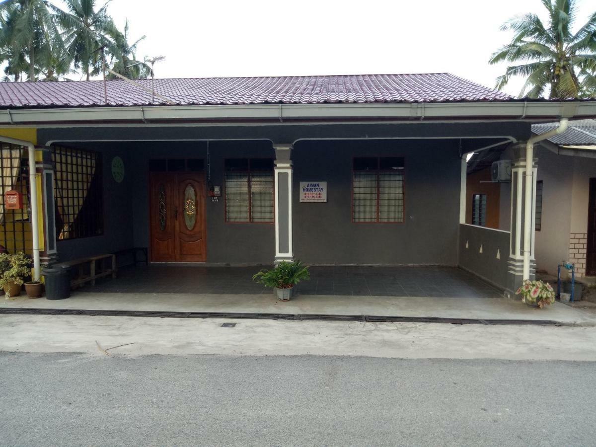 Aiman Homestay Marang Exteriör bild
